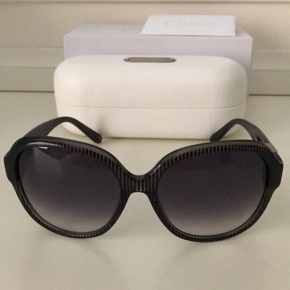 Chloè Sunglasses - Picture 2 of 4